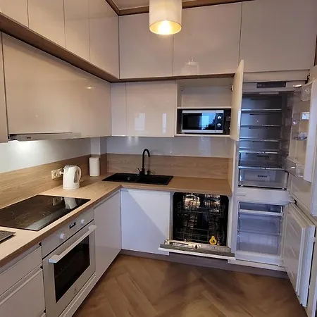 Niegocin Garaz Basen Plaza Gizycko Апартаменты