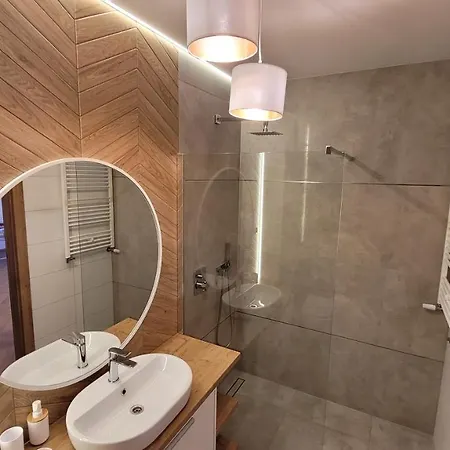 Апартаменты Niegocin Garaz Basen Plaza Gizycko