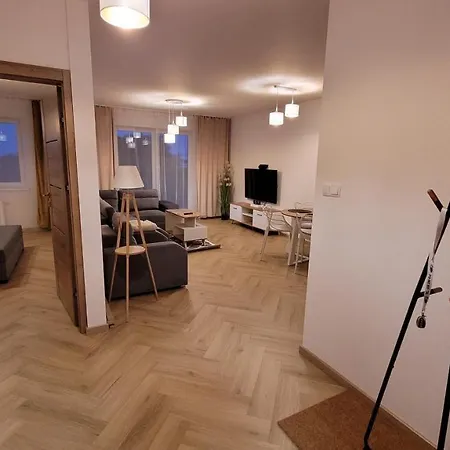 Niegocin Garaz Basen Plaza Gizycko * Вилкасы